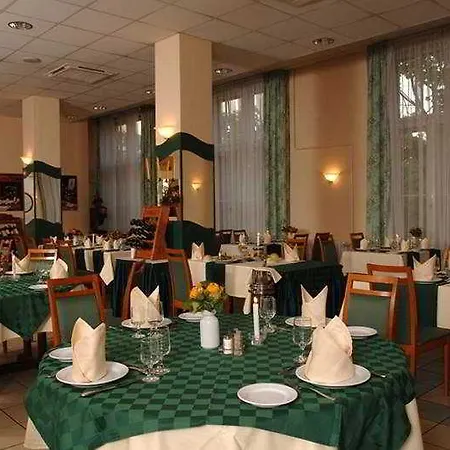 Hotel Hunguest Platanus Budapesta