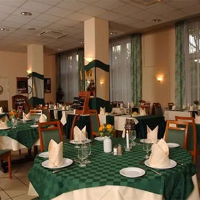 Hotel Hunguest Platanus Budapesta