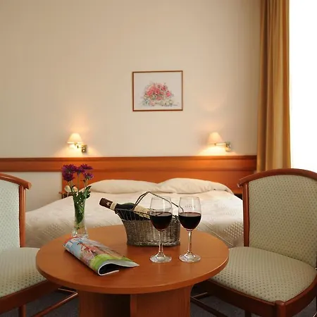 Hunguest Platanus Hotel Budapesta