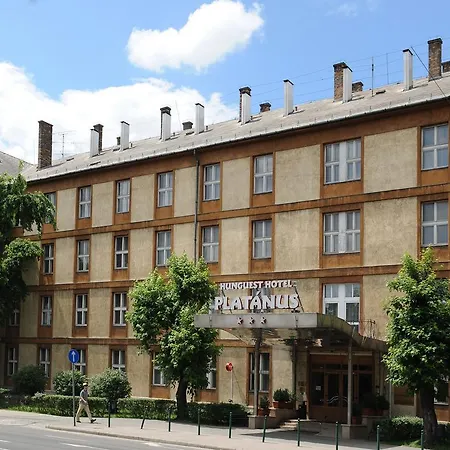 Отель Hunguest Platanus 3*