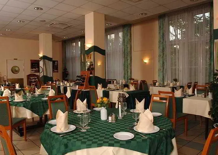 Hotel Hunguest Platanus Budapeste
