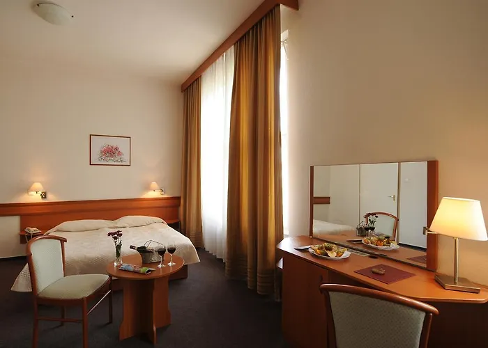 Hunguest Platanus Hotel